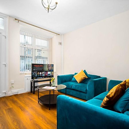 3 Bed House For Contractors & Families And Free Parking Βίλα Μπέρμιγχαμ Εξωτερικό φωτογραφία
