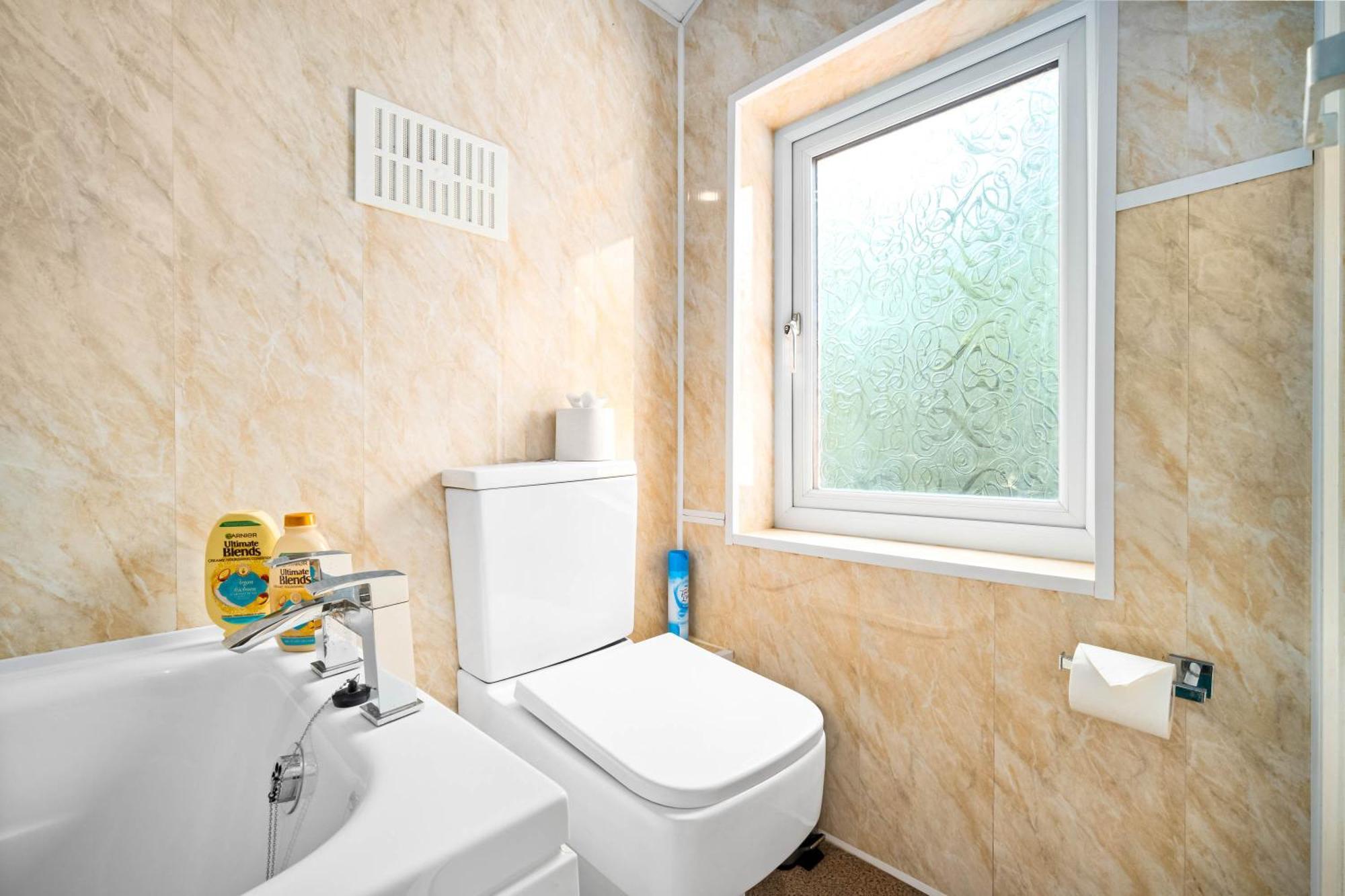 3 Bed House For Contractors & Families And Free Parking Βίλα Μπέρμιγχαμ Εξωτερικό φωτογραφία